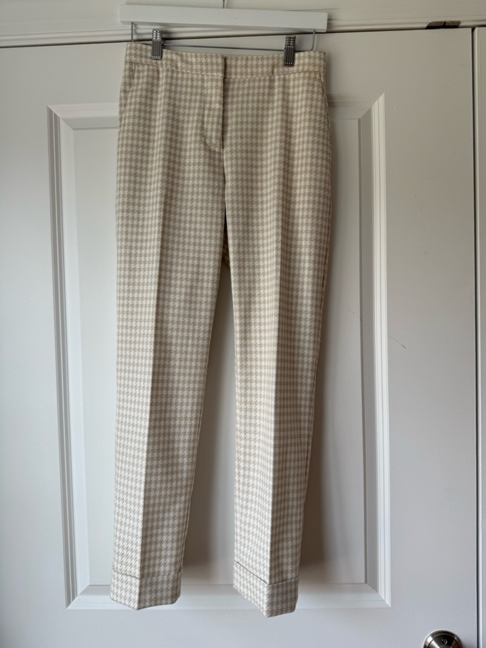 Ann Taylor, Women’s Beige and White Houndstooth Dress Pants, Cuffs, Size 0